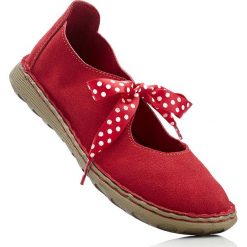 Baleriny skórzane bonprix czerwony. Czerwone baleriny damskie marki bonprix, w kropki. Za 129,99 zł.