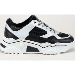 GOE - Buty. Czarne buty sportowe damskie GOE, bez wzorów, ze skóry, sportowe. Za 399,90 zł.