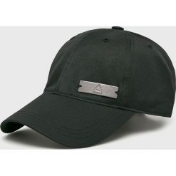Reebok - Czapka. Czarne czapki damskie marki Reebok, z poliesteru. Za 59,90 zł.