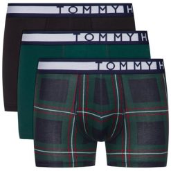 Komplet 3 par bokserek TOMMY HILFIGER UM0UM01565. Niebieskie bokserki męskie TOMMY HILFIGER, bez wzorów, z elastanu. Za 229,00 zł.