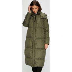 Calvin Klein - Kurtka puchowa. Żółte kurtki damskie pikowane marki Calvin Klein, s, z materiału, długie, z kapturem. W wyprzedaży za 999,90 zł.