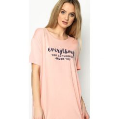 Bluzki ażurowe: Różowy T-shirt Influencer