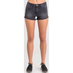 SZORTY JEANSOWE armani exchange. Czarne szorty damskie Armani Exchange, z aplikacjami, z elastanu. Za 419,00 zł.
