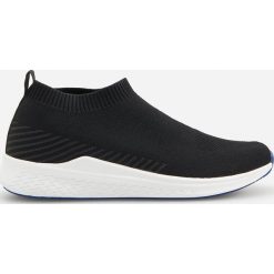 Buty w sportowym stylu - Niebieski. Niebieskie buty sportowe męskie Reserved, bez zapięcia. W wyprzedaży za 95,99 zł.