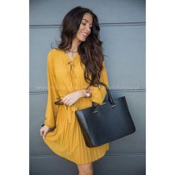 Sukienka Paris Musztarda. Sukienki damskie Modaforyou, na co dzień, s, bez wzorów, z elastanu, bez kołnierzyka, bez rękawów. Za 89,00 zł.