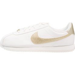 Nike Sportswear CORTEZ BASIC Tenisówki i Trampki summit white/metallic gold star. Białe trampki męskie Nike Sportswear, ze skóry ekologicznej, retro. Za 279,00 zł.