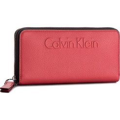 Portfele damskie: Duży Portfel Damski CALVIN KLEIN BLACK LABEL – Edge Large Ziparound K60K603910 618