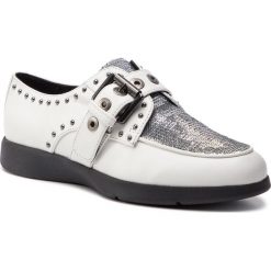 Półbuty GEOX - D Arjola G D92DHG 043AY C0007 White/Silver. Szare półbuty damskie Geox, na co dzień, z aplikacjami, ze skóry, bez obcasa, na płaskiej podeszwie, bez zapięcia. W wyprzedaży za 339,00 zł.