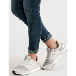 BUTY SPORTOWE Z SIATECZKĄ. Białe buty sportowe damskie AX BOXING, bez wzorów, sportowe. Za 101,90 zł.