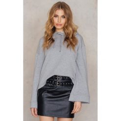 Bluzy damskie: NA-KD Basic Bluza z szerokim rękawem – Grey