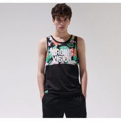 Koszulka tank top z napisem -. Koszulki męskie Cropp, s, z napisami, bez kołnierzyka. W wyprzedaży za 29,99 zł.