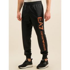 Spodnie dresowe EA7 Emporio Armani 8NPPA4 PJ08Z 1204. Czarne jeansy męskie EA7 Emporio Armani, m, bez wzorów. Za 349,00 zł.