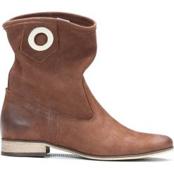 Wsuwane botki na niskim obcasie - skóra naturalna - model 270 - kolor brązowy przecierka. Pomarańczowe botki damskie Zapato, ze skóry, klasyczne, na niskim obcasie, bez zapięcia. W wyprzedaży za 319,20 zł.