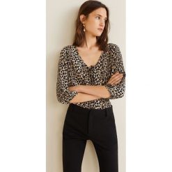Mango - Bluzka Carrie. Brązowe bluzki damskie Mango, na co dzień, s, bez wzorów, z wiskozy, casualowe, z okrągłym kołnierzem, bez rękawów. W wyprzedaży za 49,90 zł.