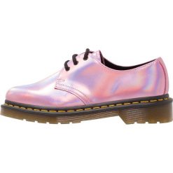Jazzówki damskie: Dr. Martens 1461 3 EYE SHOE Oksfordki mallow pink reflective metallic