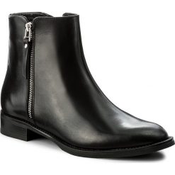 Botki SIMPLE - Nevia DBH617-AG7-E100-9900-0 99. Czarne botki damskie skórzane marki Simple. W wyprzedaży za 289,00 zł.