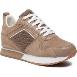 Sneakersy TOMMY HILFIGER - Mix Material Wedge Sneaker FW0FW04421 Tiger's Eye GEZ. Pomarańczowe półbuty damskie TOMMY HILFIGER, na co dzień, bez wzorów, ze skóry, bez obcasa, na płaskiej podeszwie, bez zapięcia. W wyprzedaży za 379,00 zł.