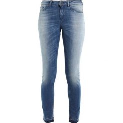 Scotch & Soda LA BOHEMIENNE Jeansy Slim Fit new fade. Niebieskie rurki damskie Scotch & Soda, z elastanu. W wyprzedaży za 413,10 zł.
