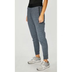 Adidas Performance - Bluza. Czarne bluzy damskie z nadrukiem marki adidas Performance, s, z poliesteru, bez kaptura. W wyprzedaży za 289,90 zł.