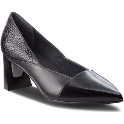 Półbuty UNITED NUDE - Zink Patch Pump Mid 103750111916 Black. Czarne półbuty damskie skórzane marki United Nude, eleganckie, na obcasie. W wyprzedaży za 639,00 zł.