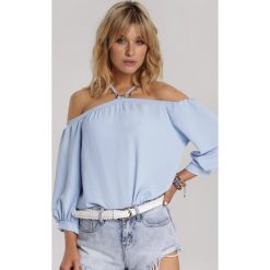 Niebieska Bluzka Nedacia. Niebieskie bluzki damskie Renee, s, bez wzorów, bez kołnierzyka, bez rękawów. Za 79,99 zł.