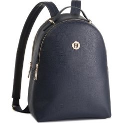 Plecak TOMMY HILFIGER - Th Core Mini Backpack AW0AW06818 413. Niebieskie plecaki damskie TOMMY HILFIGER, bez wzorów, ze skóry ekologicznej. Za 699,00 zł.