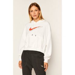 Bluza NIKE Sportswear CU5108. Czarne bluzy damskie Nike, l, bez wzorów, bez rękawów, bez kaptura. Za 299,00 zł.
