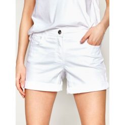 Szorty jeansowe Laurèl 81038. Białe szorty damskie Laurèl, l, bez wzorów, z elastanu. Za 799,00 zł.