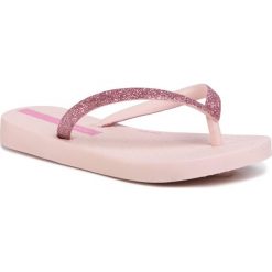 Japonki IPANEMA - Lolita IV Kids 81946 Pink/Pink Glitter 24548. Różowe sandały dziewczęce Ipanema, z tworzywa sztucznego, bez zapięcia. Za 79,99 zł.