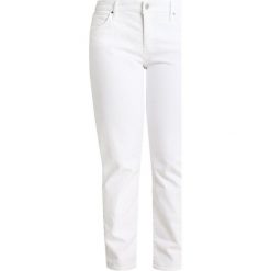 Levi's® Plus 311 PLUS SHAPING SKINNY Jeansy Slim Fit soft clean white. Białe jeansy damskie relaxed fit marki Levi's® Plus, s, z elastanu. W wyprzedaży za 367,20 zł.