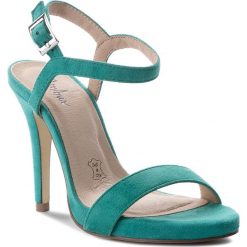 Sandały MENBUR - 07352 Emerald Green 0050. Zielone klapki damskie Menbur, bez wzorów, ze skóry ekologicznej, bez obcasa, na obcasie. W wyprzedaży za 189,00 zł.