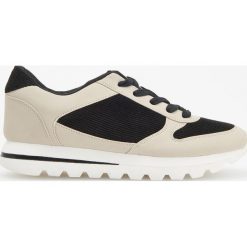 Sportowe buty - Czarny. Czarne buty sportowe damskie marki Reserved. Za 139,99 zł.