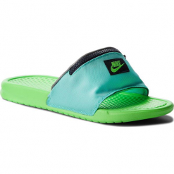 Klapki NIKE - Benassi Jdi Fanny AO1037 300 Aurora Green/Green Strike. Zielone chodaki męskie Nike, z materiału. W wyprzedaży za 179,00 zł.