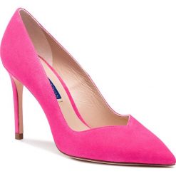 Szpilki STUART WEITZMAN - Anny ZL77299 Flamingo SUede. Różowe półbuty damskie marki Stuart Weitzman, bez wzorów, ze skóry, eleganckie, bez obcasa, na obcasie, bez zapięcia. Za 1399,00 zł.