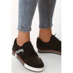Czarne Sneakersy Plus. Czarne sneakersy damskie Born2be, z materiału. Za 89,99 zł.