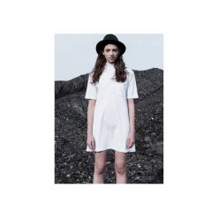 PATTY DRESS IN WHITE. Białe sukienki damskie marki The Hive, s, bez wzorów, z bawełny, bez kołnierzyka, bez rękawów. Za 129,00 zł.