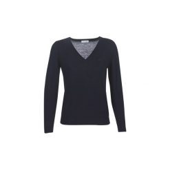Swetry Lacoste AF8785. Niebieskie swetry damskie Lacoste, bez wzorów, bez rękawów, bez kaptura. Za 517,70 zł.
