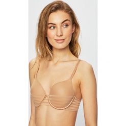 Dkny - Biustonosz. Czarne biustonosze DKNY, z haftami, z dzianiny. W wyprzedaży za 179,90 zł.