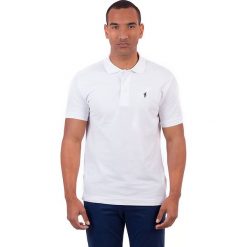 Koszulka polo w kolorze białym. Białe koszulki męskie Polo Club Men, xl, z haftami, z bawełny, bez rękawów. W wyprzedaży za 87,95 zł.