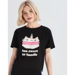 T-shirt Too Sweet To Handle - Czarny. Czarne t-shirty damskie marki Sinsay, s, bez wzorów, bez kołnierzyka. Za 24,99 zł.