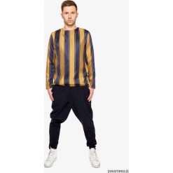 T-SHIRT paski. Szare paski męskie Pakamera, w paski, z wiskozy. Za 155,00 zł.