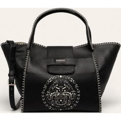 Desigual - Torebka. Czarne torby damskie na zakupy Desigual, w paski, z bawełny, na ramię, duże, z aplikacjami. W wyprzedaży za 299,90 zł.