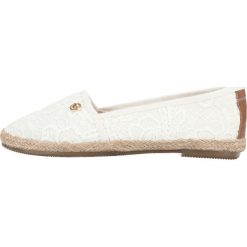 Tom Tailor Espadryle Biały. Białe espadryle damskie Tom Tailor, bez wzorów, z materiału, bez obcasa. Za 206,95 zł.