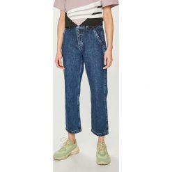 Tommy Jeans - Jeansy. Niebieskie proste jeansy damskie marki Tommy Jeans. Za 539,90 zł.