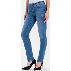 Dżinsy "Anya" - Slim fit - w kolorze niebieskim. Niebieskie spodnie z wysokim stanem marki Cross Jeans, z aplikacjami. W wyprzedaży za 127,95 zł.