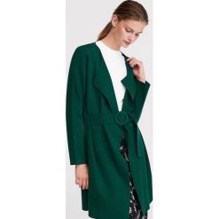 Kardigan z paskiem - Khaki. Brązowe swetry damskie Reserved, s. W wyprzedaży za 59,99 zł.
