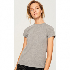 Gładki t-shirt - Jasny szar. Szare t-shirty damskie Reserved, l. Za 39,99 zł.