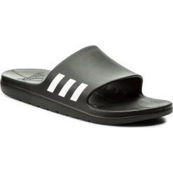 Klapki adidas - Aqualette CG3540 Cblack/Ftwwht/Cblack. Czarne klapki męskie Adidas, bez wzorów, z tworzywa sztucznego. W wyprzedaży za 79,00 zł.