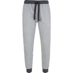 Spodnie dresowe Emporio Armani. Szare spodnie męskie Emporio Armani, na co dzień, m, bez wzorów, z bawełny. Za 179,00 zł.