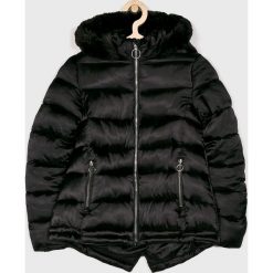 Blukids - Kurtka dziecięca 140-170 cm. Czarne kurtki dziewczęce Blukids, bez wzorów, z poliesteru, krótkie, z kapturem. W wyprzedaży za 129,90 zł.